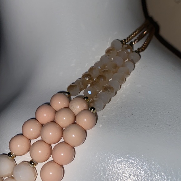 ‼️5/$15‼️ Pink Beaded 3 Layer Necklace - Picture 2 of 4